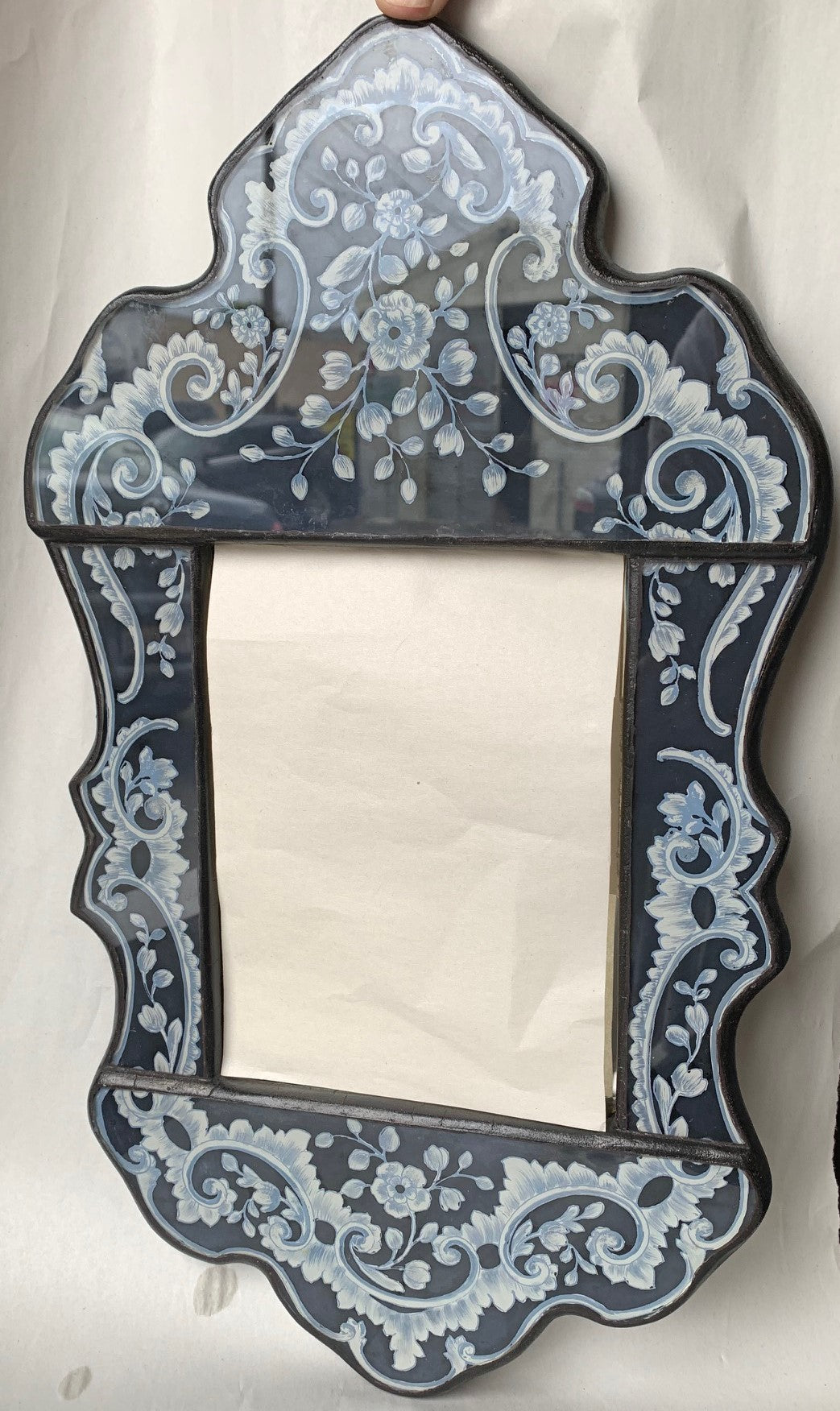 Reverse painted glass mirror Isabellina Black and White
